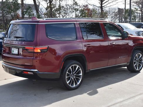 Used 2022 Jeep Wagoneer Series III w/ Premium Group I image 7
