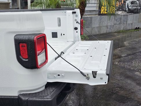 New 2026 Jeep Gladiator Sport image 8