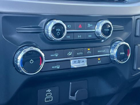 Used 2025 Ford F150 XLT w/ Equipment Group 301A Standard AWD/4WD image 19