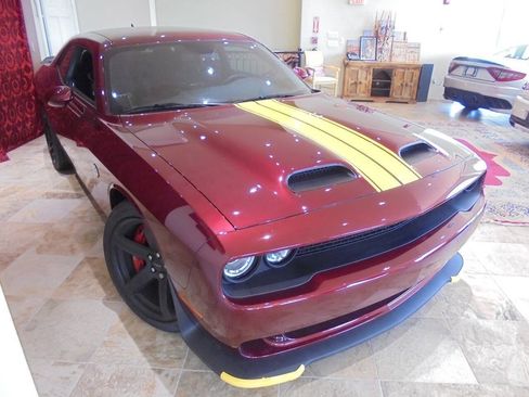 Used 2020 Dodge Challenger SRT Hellcat RWD image 1