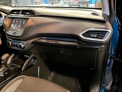 Used 2021 Chevrolet TrailBlazer LS image 13