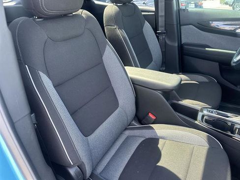 Used 2025 Chevrolet TrailBlazer LT w/ Convenience Package image 24