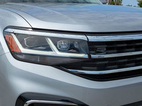 Used 2022 Volkswagen Atlas SEL Premium image 10