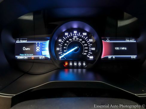 Used 2019 Ford Edge SEL w/ Equipment Group 201A image 16