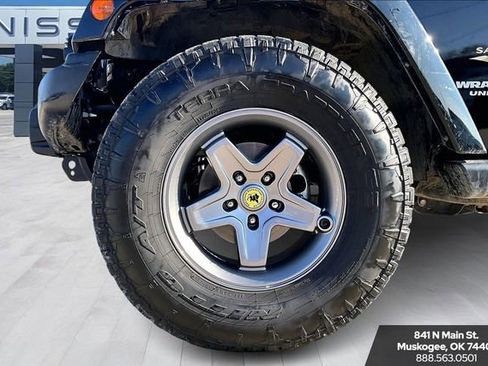 Used 2015 Jeep Wrangler Unlimited Sahara w/ Max Tow Package image 30