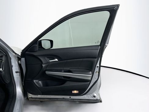 Used 2014 Honda Crosstour EX-L image 32