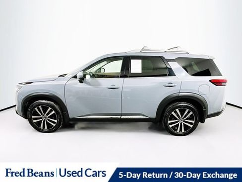 Used 2023 Nissan Pathfinder Platinum AWD/4WD image 5