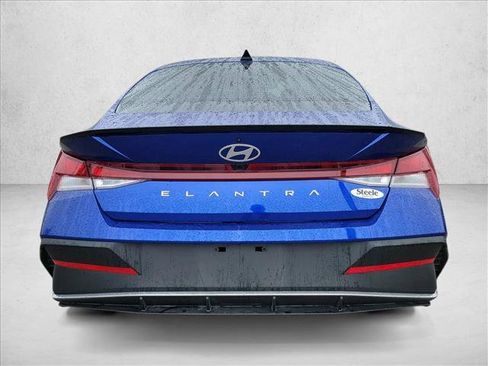 Used 2025 Hyundai Elantra Sport w/ Cargo Package image 6