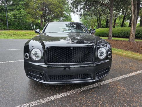 Used 2017 Bentley Mulsanne RWD image 74
