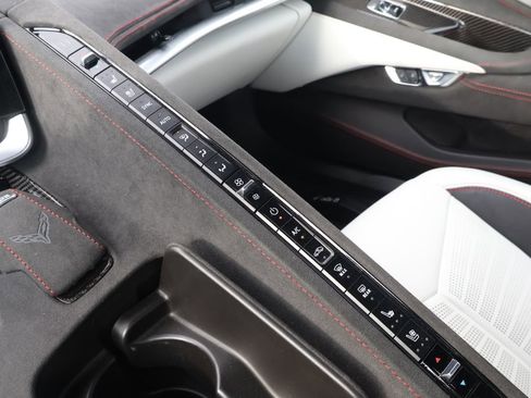 Used 2023 Chevrolet Corvette Stingray Premium Conv w/ Z51 Performance Package image 29