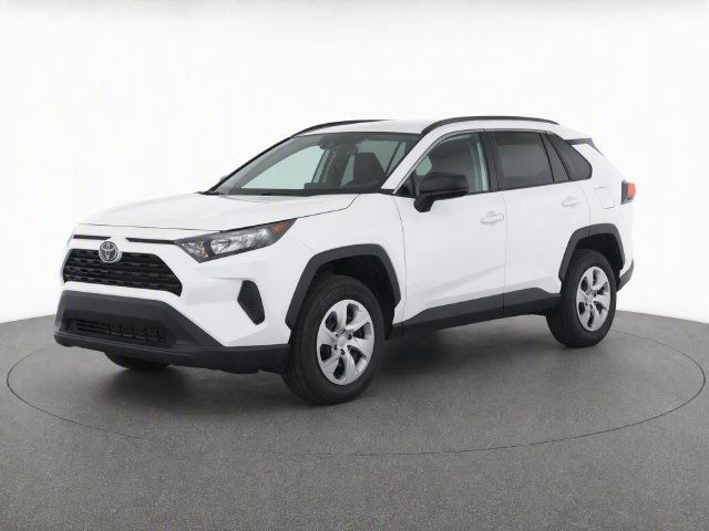 Certified 2021 Toyota RAV4 LE FWD image 3