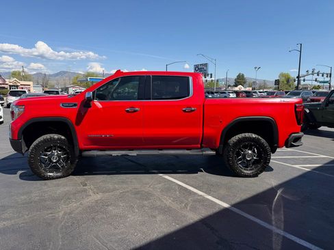 Used 2019 GMC Sierra 1500 SLT w/ SLT Premium Plus Package image 4