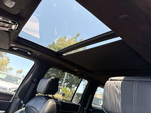 Used 2022 Jeep Grand Wagoneer Series II w/ Convenience Group III AWD/4WD image 16