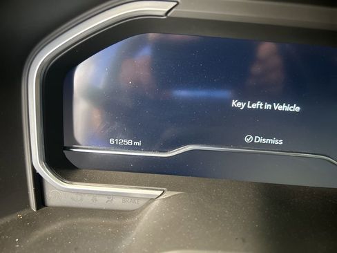 Used 2022 GMC Sierra 1500 Denali w/ Denali Reserve Package AWD/4WD image 3