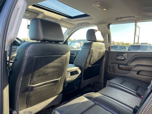 Used 2016 GMC Sierra 2500 Denali w/ Duramax Plus Package AWD/4WD image 29