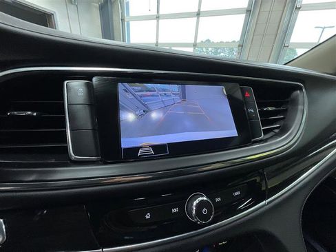 Used 2020 Buick Enclave Essence w/ Sound and Sites Package FWD image 18