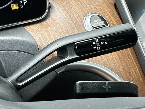 Used 2022 Mercedes-Benz C 300 Sedan image 16