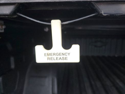 Used 2019 Chevrolet Silverado 1500 RST image 38