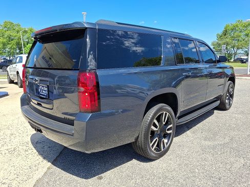 Used 2019 Chevrolet Suburban Premier AWD/4WD image 6