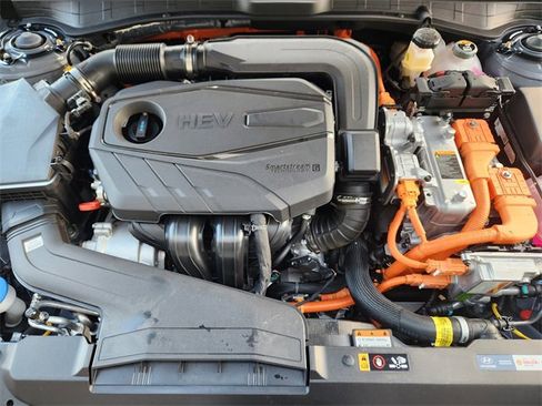 Used 2025 Hyundai Sonata Limited image 23