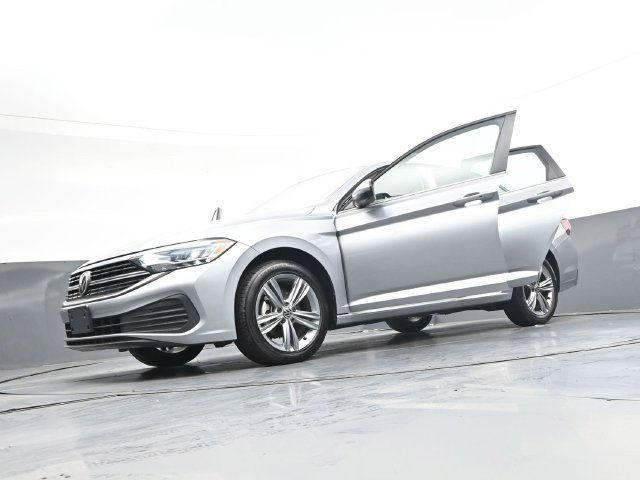Used 2024 Volkswagen Jetta SE FWD image 44