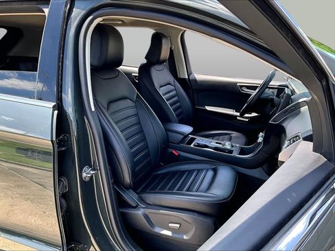 Used 2024 Ford Edge SEL w/ Convenience Package AWD/4WD image 8