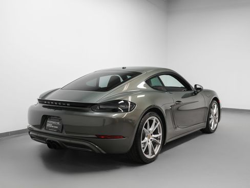 Certified 2025 Porsche 718 Cayman RWD image 12