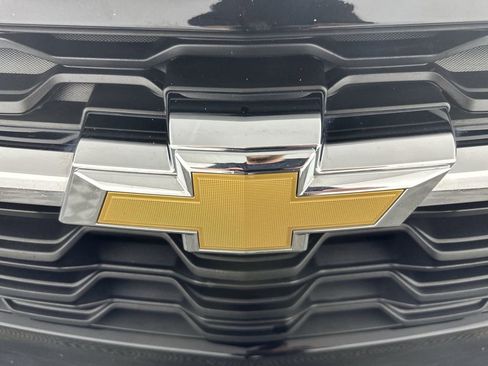 Used 2024 Chevrolet Trax LS w/ LS Convenience Package FWD image 31