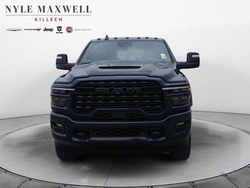 New 2026 RAM 2500 Limited AWD/4WD image 18