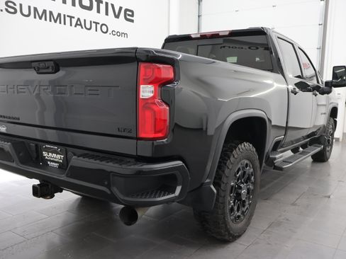Used 2024 Chevrolet Silverado 2500 LTZ w/ LTZ Plus Package AWD/4WD image 4