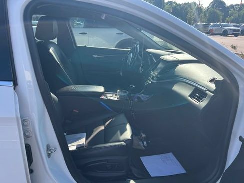Used 2020 Chevrolet Impala LT FWD image 10