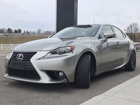 Used 2016 Lexus IS 300 AWD w/ Premium Package image 19