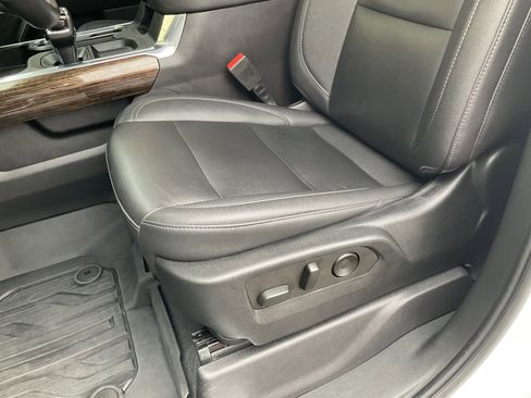 Used 2022 GMC Sierra 1500 Elevation w/ Elevation Premium Package AWD/4WD image 31