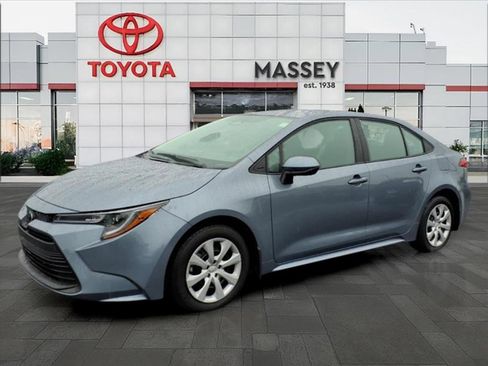 Used 2026 Toyota Corolla LE image 22