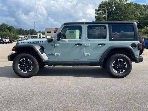 Used 2024 Jeep Wrangler Unlimited Rubicon 4xe AWD/4WD image 5