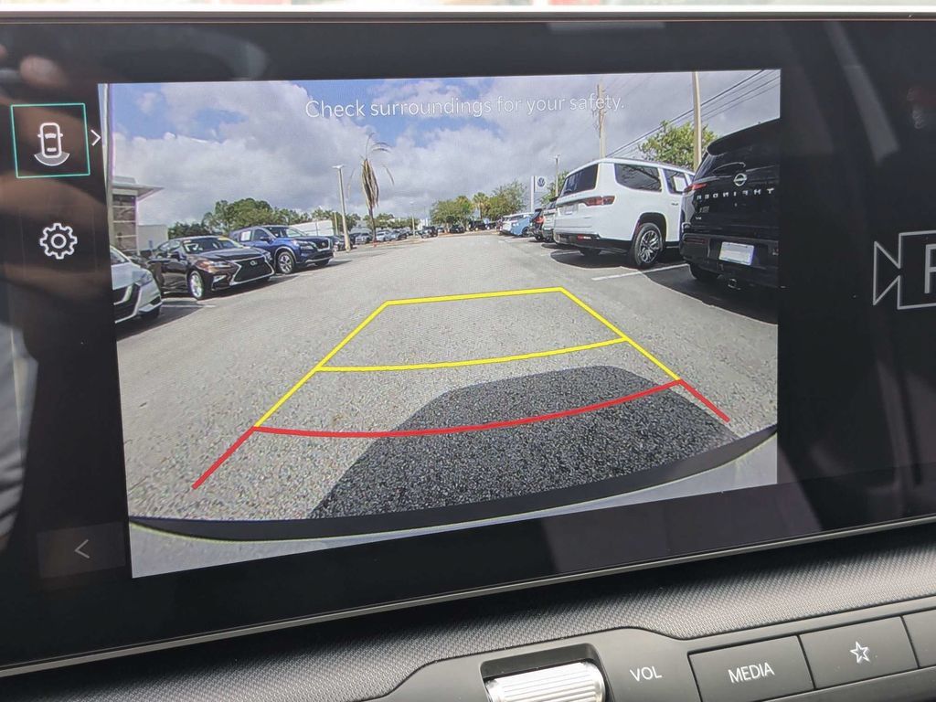 Used 2025 Kia K4 EX FWD image 25