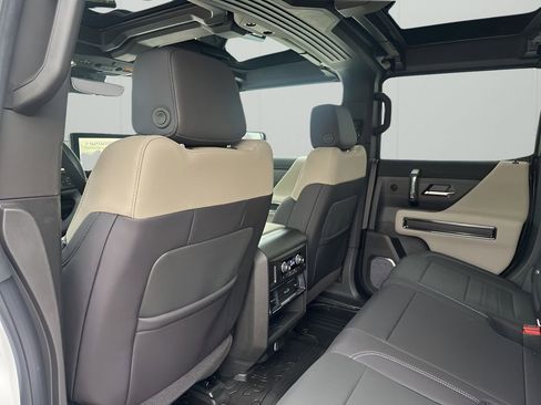 New 2026 GMC Hummer EV 2X image 15