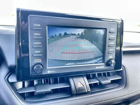 Used 2020 Toyota RAV4 XLE FWD image 26