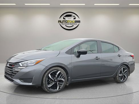 Used 2023 Nissan Versa SR w/ Trunk Package image 3