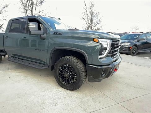 Used 2025 Chevrolet Silverado 3500 LTZ w/ LTZ Plus Package image 2