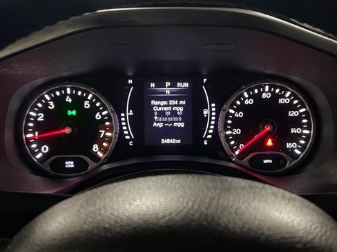 Used 2020 Jeep Renegade Altitude AWD/4WD image 13