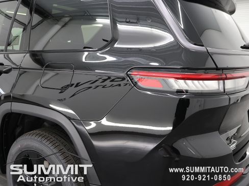 New 2026 Jeep Grand Cherokee L Limited AWD/4WD image 35