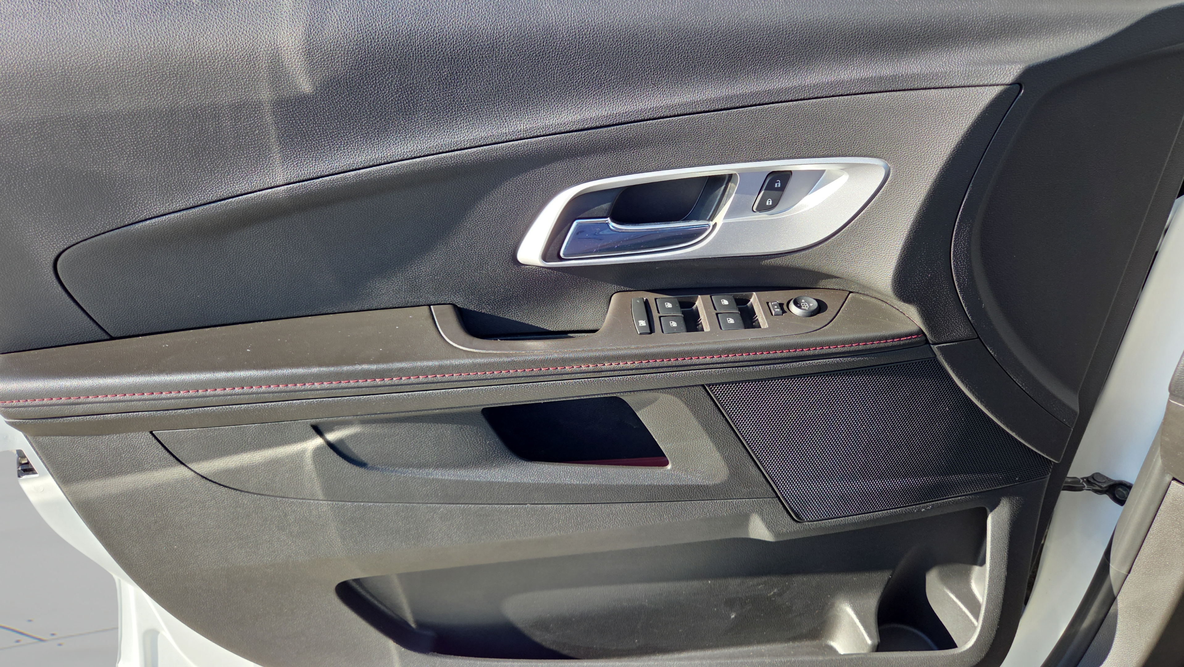 Used 2014 Chevrolet Equinox LT w/ Driver Convenience Package FWD image 34