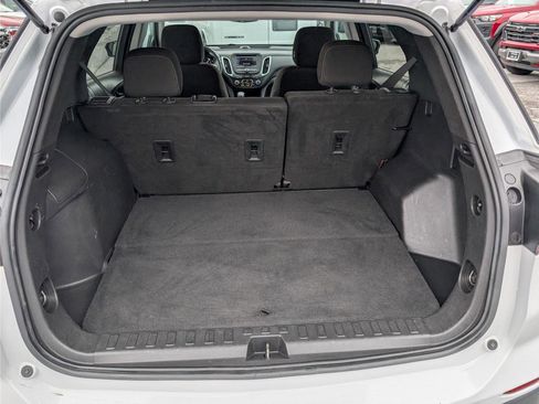 Used 2022 Chevrolet Equinox LT image 12