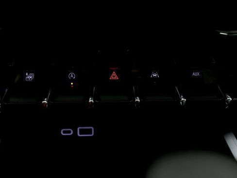 Used 2024 Chevrolet Colorado Z71 w/ Z71 Convenience Package 2 image 31