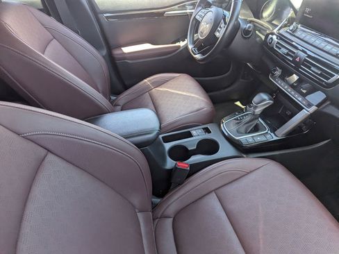 Used 2022 Kia Seltos SX w/ Sunroof Package AWD/4WD image 11
