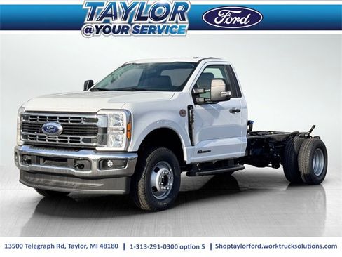 New 2025 Ford F350 XL w/ XL Chrome Package image 1