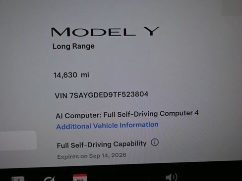 Used 2026 Tesla Model Y Long Range RWD image 19