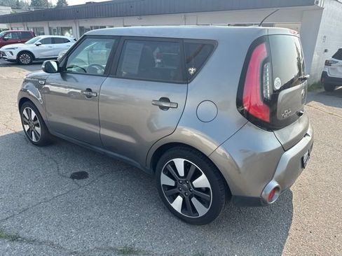 Used 2016 Kia Soul ! w/ Premium Package FWD image 10