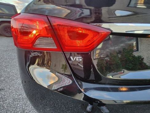 Used 2017 Chevrolet Impala LT image 20